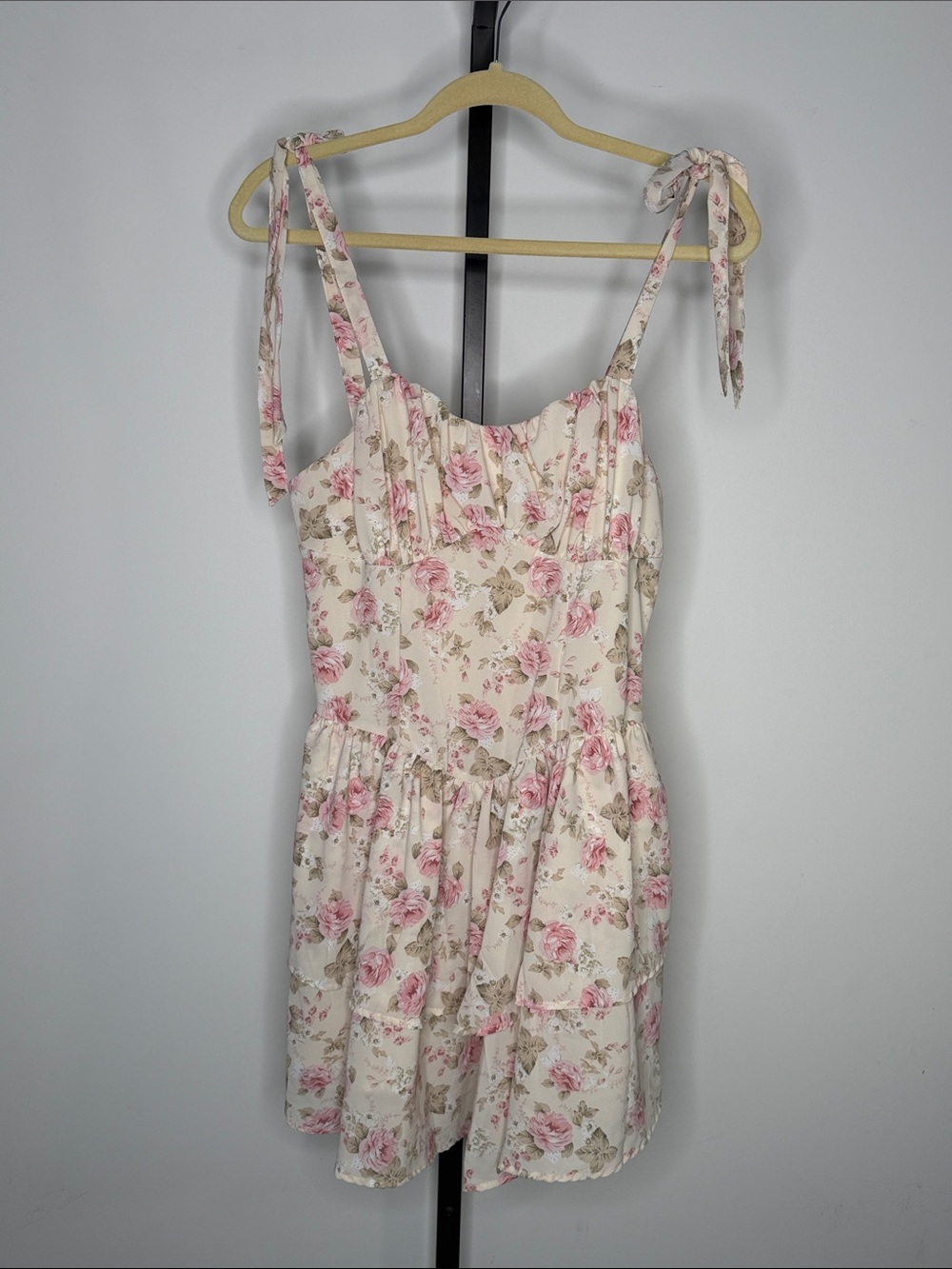SHEIN Cream Floral Tie-Shoulder Mini Dress with Pink Roses